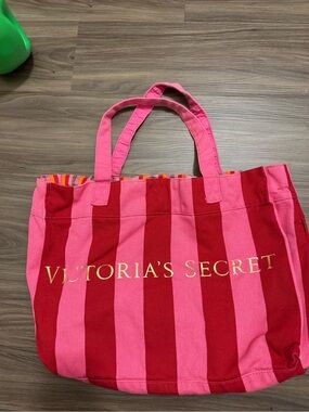 Victoria's Secret Red and Pink Striped Y2K Tote